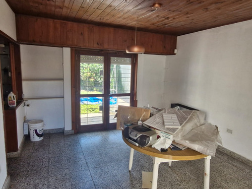 Oportunidad Casa Barrio Aeroparque 4 Ambientes Dueño Directo Apta Credito