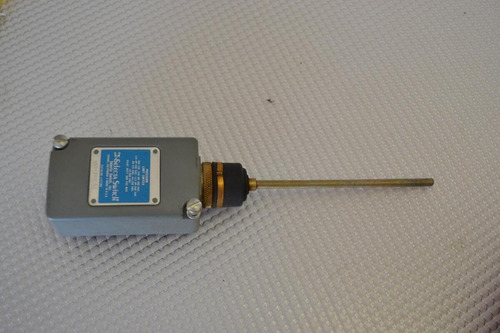 One New Selecta Switch Limit Switch Ss86208ls1 Ccr