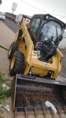 Mini Carregadeira Caterpillar 242 D 2023 5825280