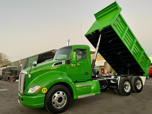 Kenworth T680 Camión De Volteo De 14 Mts Verde