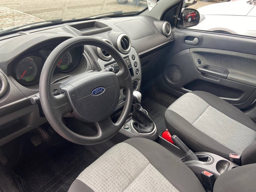 Imagem 4 de 9 de Ford Fiesta 1.6 Rocam Se Sedan 8v Flex 4p Manual