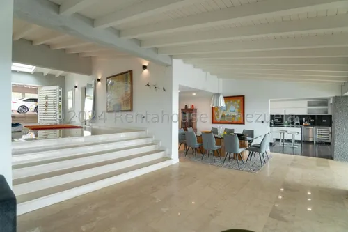 Casa En Venta En La Lagunita