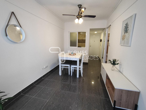 Departamento En Venta En Pleno Centro De Mar Del Plata 2 Ambientes A La Calle