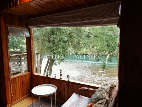 Gran Casa A Orillas De Río Toltén