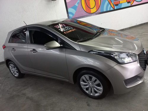 Imagem 1 de 5 de Hyundai Hb20 2019 1.0 Comfort Plus Flex 5p