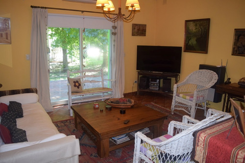 Casa En Venta En Barrio Privado Solar De Capilla