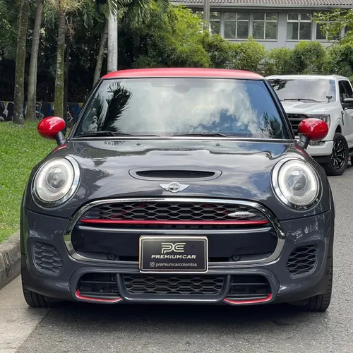 Mini John Cooper Works 2.0 TURBO AUTOMÁTICO
