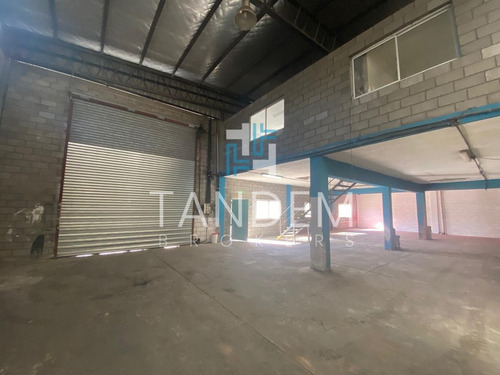 Imagen 5 de 20 de Excelente Galpón 1000 M2 Cub C/ Oficinas En Zona Industrial El Triangulo Sobre Calle Asfaltada