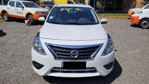 Imagen 5 de 20 de Nissan Versa 2020