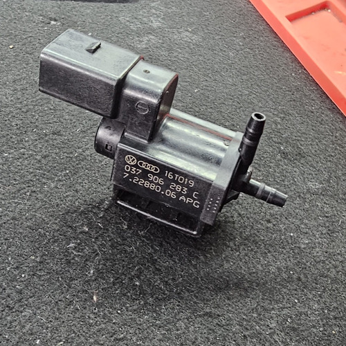 Valvula De Vacio Vw Seat Audi Original De Uso 037 906 283 C (Usado)