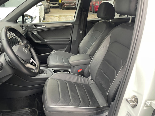 Volkswagen Tiguan 1.4 Tsi R-Line 10 Años Dsg6