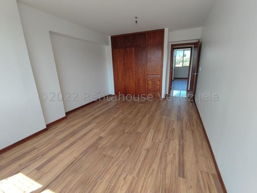 Imagen 14 de 23 de Apartamento En Venta Angelica Guzman Sm Mls #22-22583