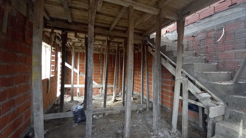 Imagen 3 de 8 de Venta Duplex 3 Amb En Calle 87 E/4 Y 5 Mar Del Tuyu Financia