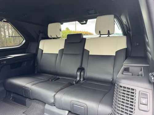 Toyota Sequoia 3.5 V6 Capstone