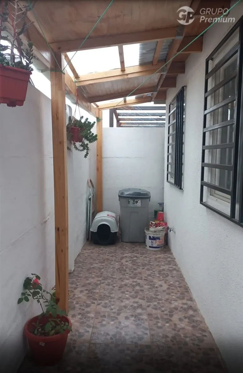 Imagen 3 de 20 de Casa En Venta De 2 Dorm. En Linares