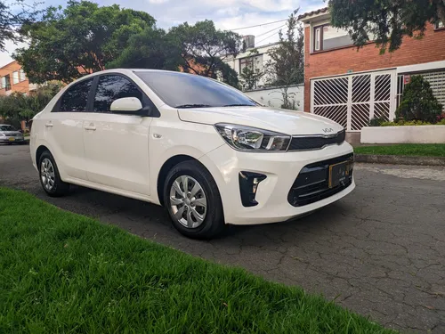 Kia Soluto 1.4 Emotion Mt
