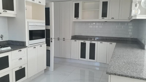 Imagen 9 de 22 de Casa Cuatro Dormitorios Fisherton