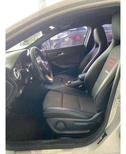 Mercedes-Benz A 200 1.6 TURBO 16V FLEX 4P AUTOMÁTICO