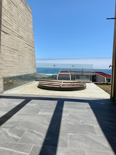 Maravillosa Casa A Pasos De La Playa En La Vega De Pupuya