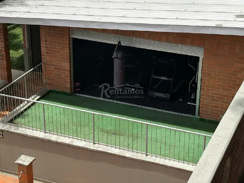 Apartamento En Arriendo En Cumbres. Cod A776085