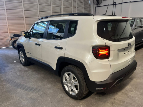Imagen 25 de 25 de Nueva Jeep Renegade Sport At 1.8 Fwd En Stock Fisico Hg