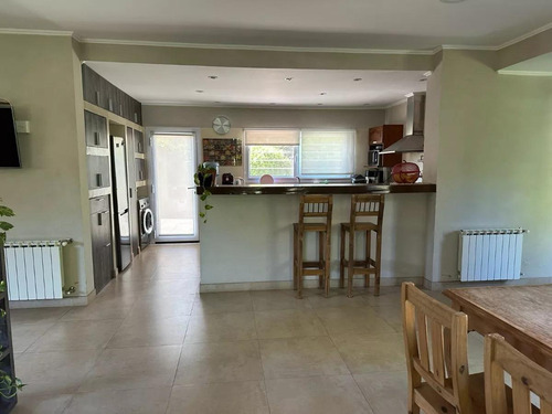 Casa Quinta En Venta - 2 Dormitorios 2 Baños - 1.500mts2 - Chivilcoy
