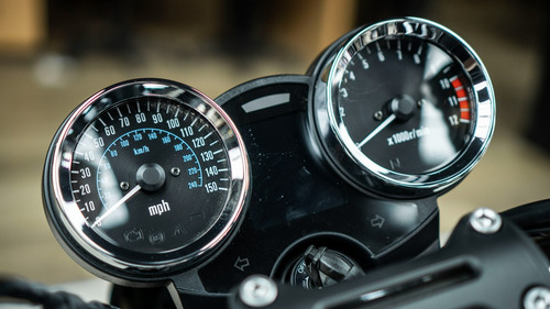 Kawasaki Z900rs (no Bmw Nine T , No Triumph Scrambler)