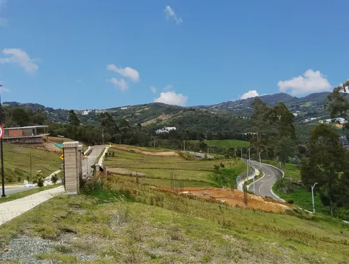 Lote Alto De Las Palmas, Unidad Cerrada