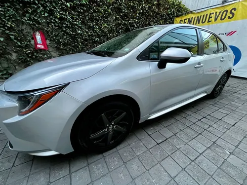 Toyota Corolla 1.8 Base Cvt