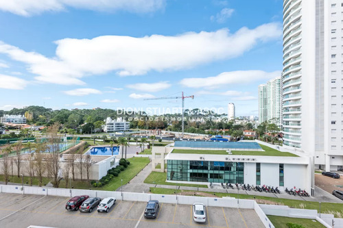 Departamento En Venta En Playa Mansa - 3 Dorm Y Dep. - Reciclado - Complejo Lincoln Center - Torre Jefferson