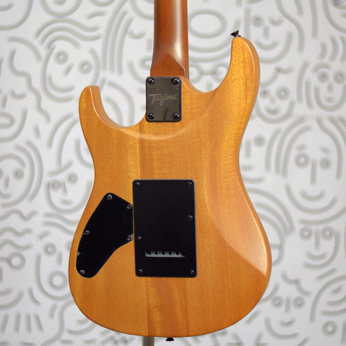 Guitarra Tagima Stella Mahogany Ntm Braço E Escala Em Roasted Maple Captadores Hss Em Alnico Tarraxas Blindadas Palheta Groover