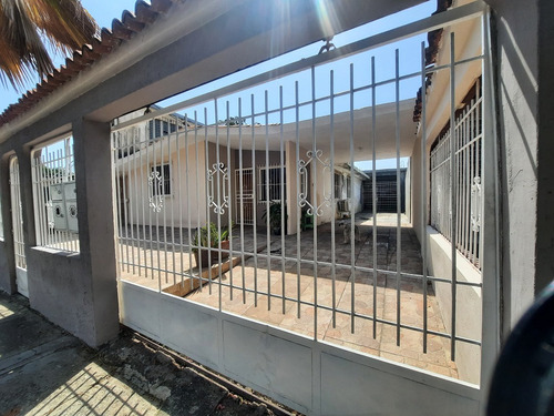 Venta De Casa En San Diego Urb. La Esmeralda Valencia Carabobo Venezuela