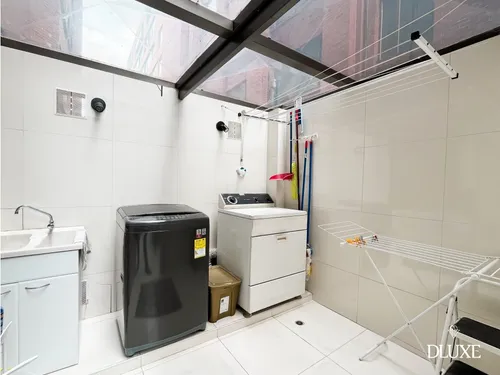 Vendo, Apartamento En La Carolina, 4 Habitaciones Para Inversión