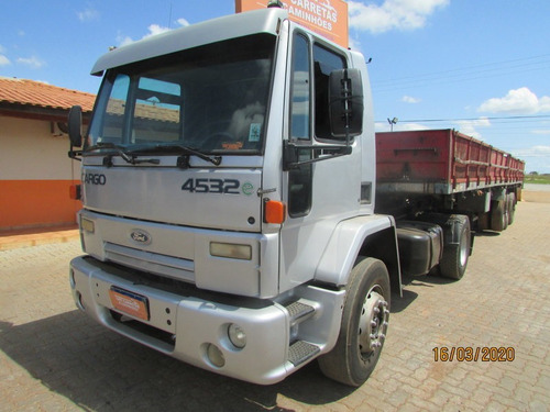Ford Cargo 4532 - Carreta Carga Seca C/ Pneus