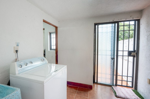 Vive Al Sur De La Cdmx En Un Condominio De Solo 2 Casas Con 3 Recámaras Y Patio