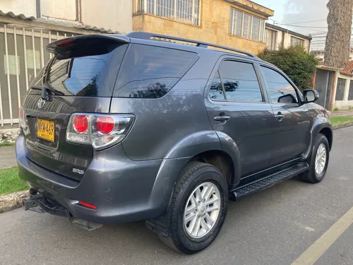 Toyota Fortuner 2.7l 4x2