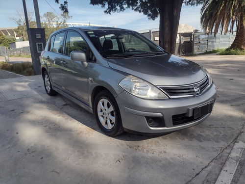 Nissan Tiida 1.8 Acenta