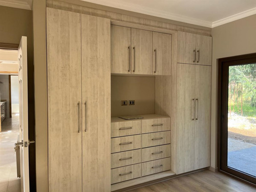 Casa En Arriendo De 4 Dorm. En Pucón