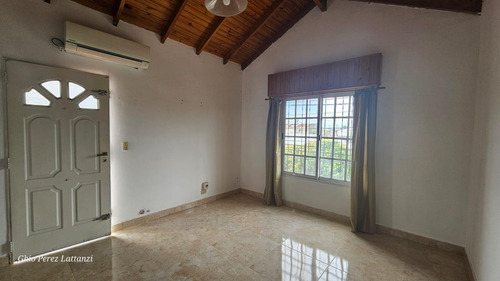 Alquiler Ph 2 Ambientes En Caseros, Con Terraza