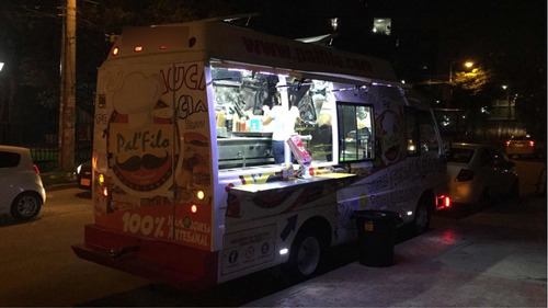 Imagen 13 de 15 de Foodtruck