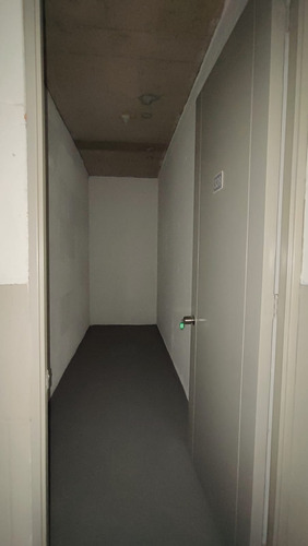 Edificio Av. Irarrázaval (1 Est. 1 Bod.) Vista Sur Piso 6