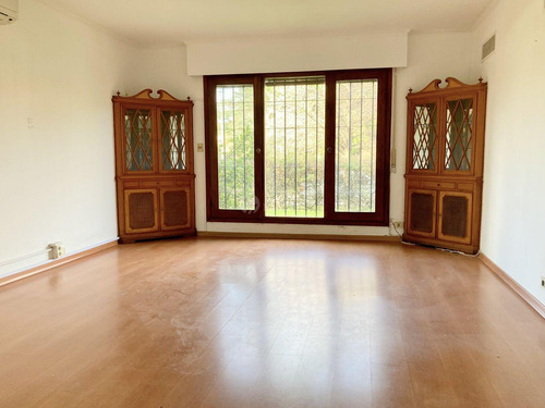 Venta Casa Con Renta Carrasco 4 Dormitorios Jardin Piscina Destino Vivienda Oficina Desarrollo Comer