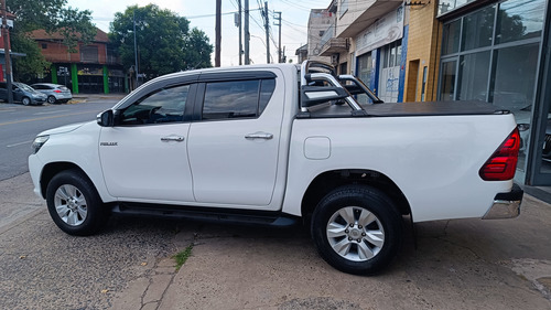 Toyota Hilux 2.8 Cd Srv 177cv 4x2