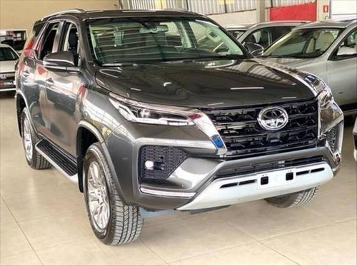 Imagem 4 de 9 de Toyota Hilux Sw4 2.8 D-4d Turbo Diesel Srx 7l 4x4