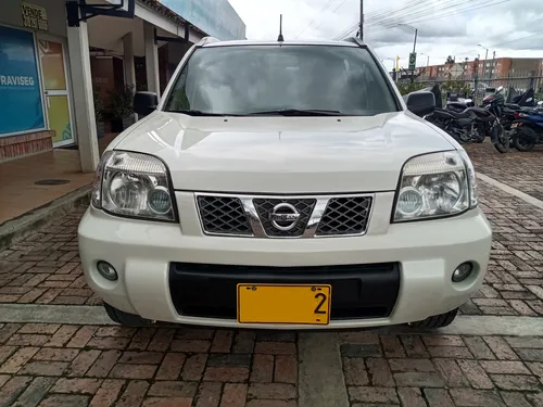 Nissan X-Trail 2.5cc MT AA 4X4