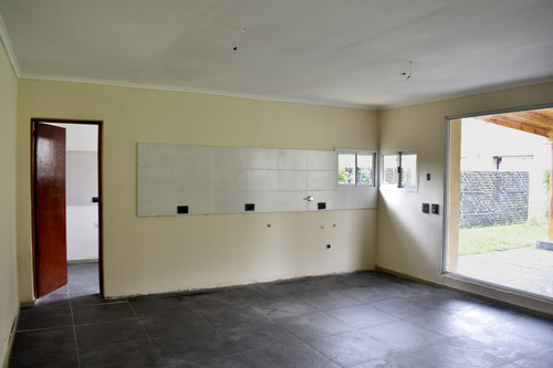 Imagen 4 de 14 de Dueño Vende - Casa A Estrenar