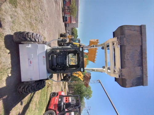 Imagen 13 de 19 de Mini Cargadora Marca Wecan Xt650
