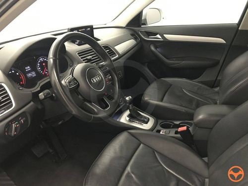 Imagem 8 de 15 de Audi Q3 2.0 Tfsi Attraction Quattro 4p Gasolina S Tronic