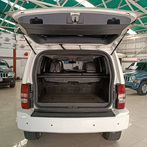 Jeep Cherokee Limited Kk 2010