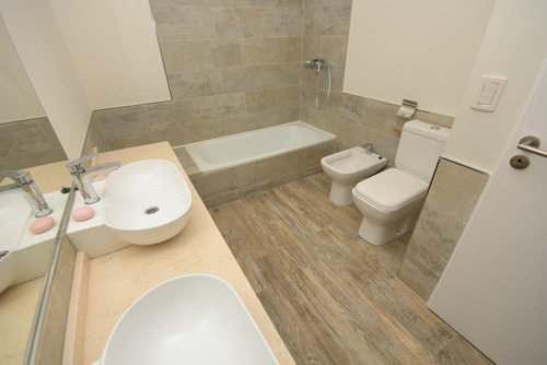 Imagen 14 de 30 de Excelente 4 Ambientes. Vistal Al Rio. Full Amenities.